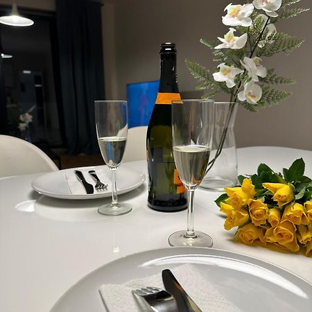 Apartment 4 Room, 2 Bath, Parking 布拉格 外观 照片