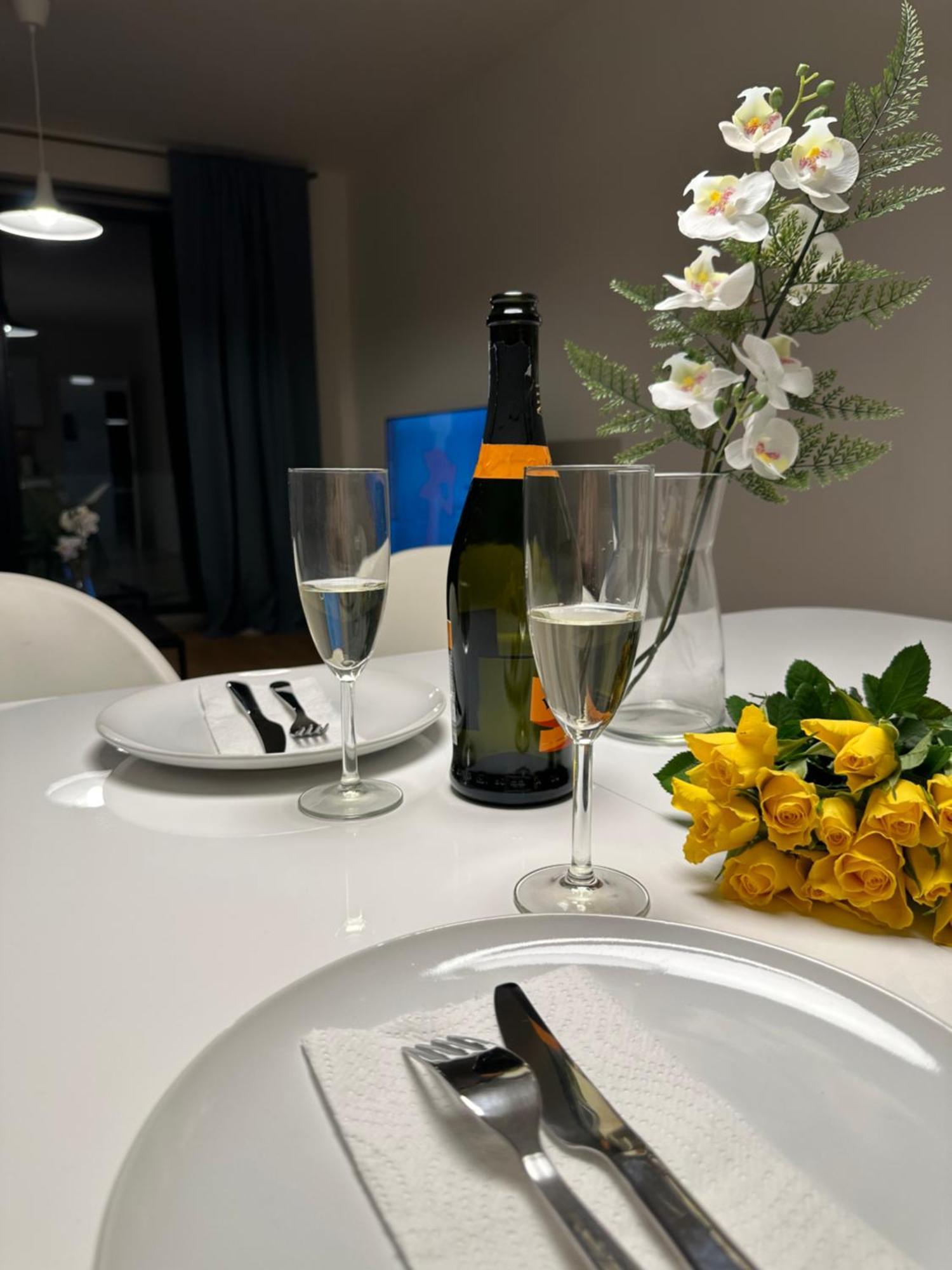 Apartment 4 Room, 2 Bath, Parking 布拉格 外观 照片