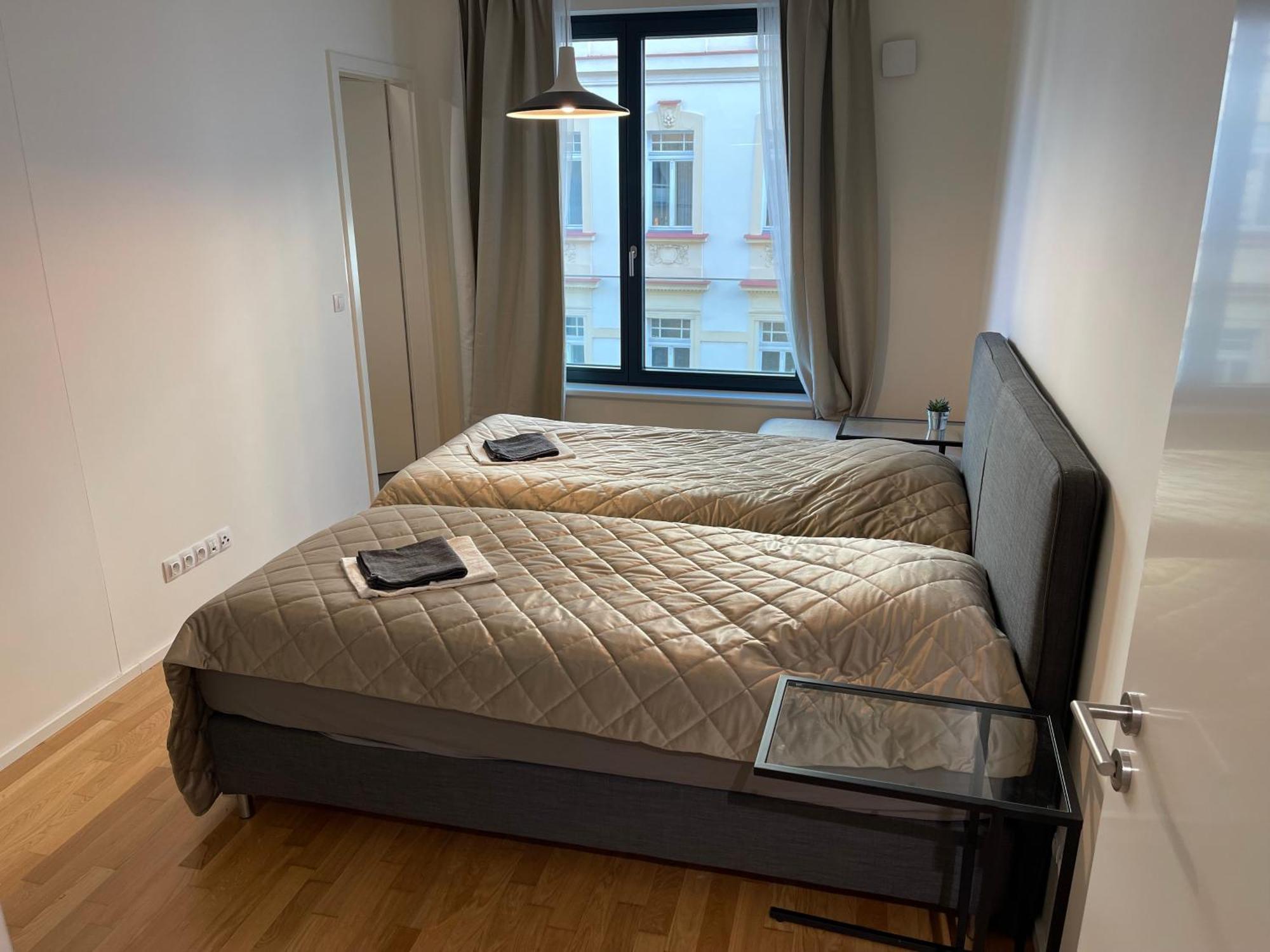 Apartment 4 Room, 2 Bath, Parking 布拉格 外观 照片